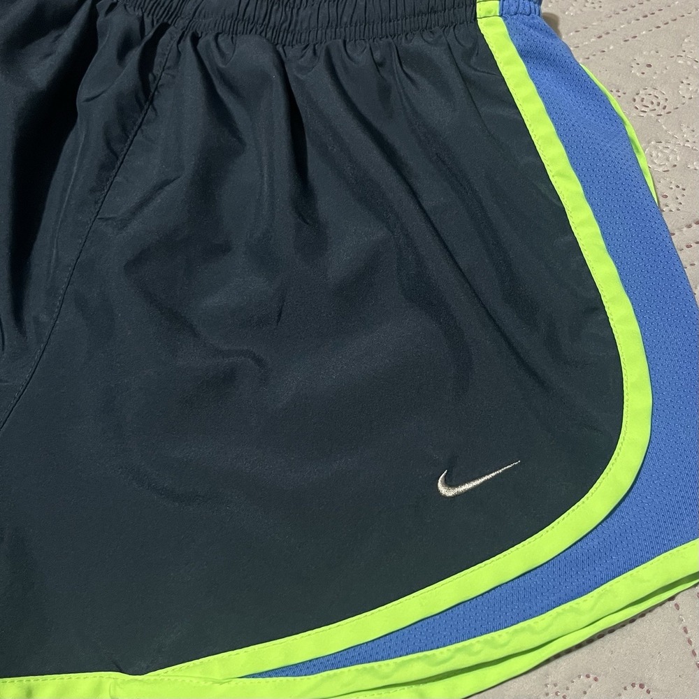 Nike Running Shorts Womens Navy Blue Dri-FIT Tempo Neon Trim Size M - Picture 4 of 7